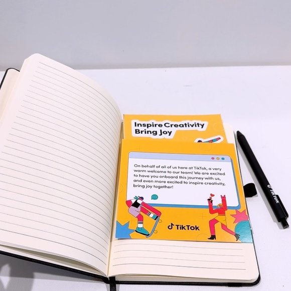 TikTok Black Executive Journal - Picture 4 of 6